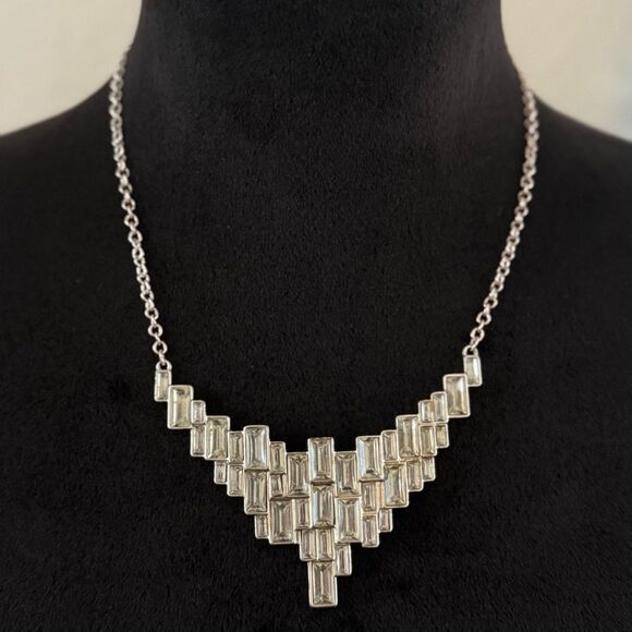 Silver Tone Cascading Baguettes Collar Geometric Necklace, Avon, NWOB - Picture 12 of 15